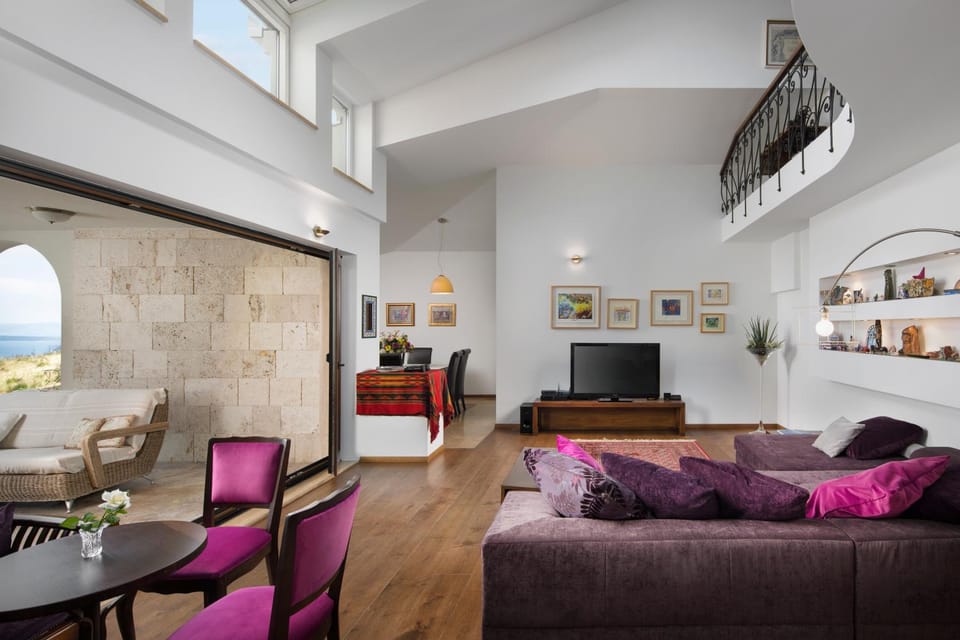 ISOLATED Five Star Luxury Villa With Private Pool House in Šibenik-Knin County, Croatia