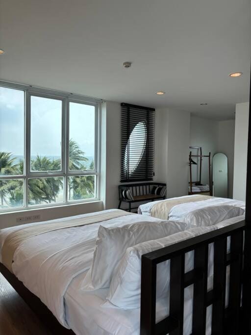 Beachfront 70 sqm Sea View Apartment FREE DISNEY PLUS Apartment in Chon Buri Changwat