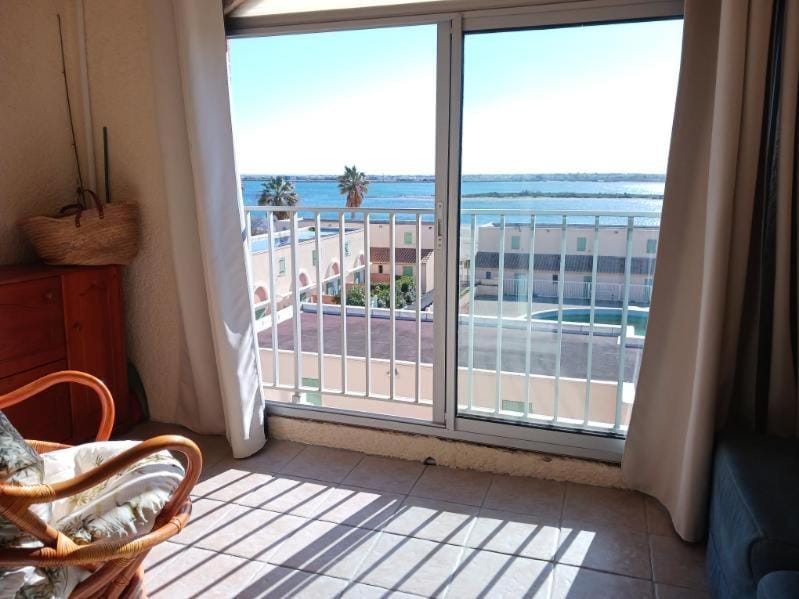 Appartement avec magnifique vue sur mer Apartment in Gruissan