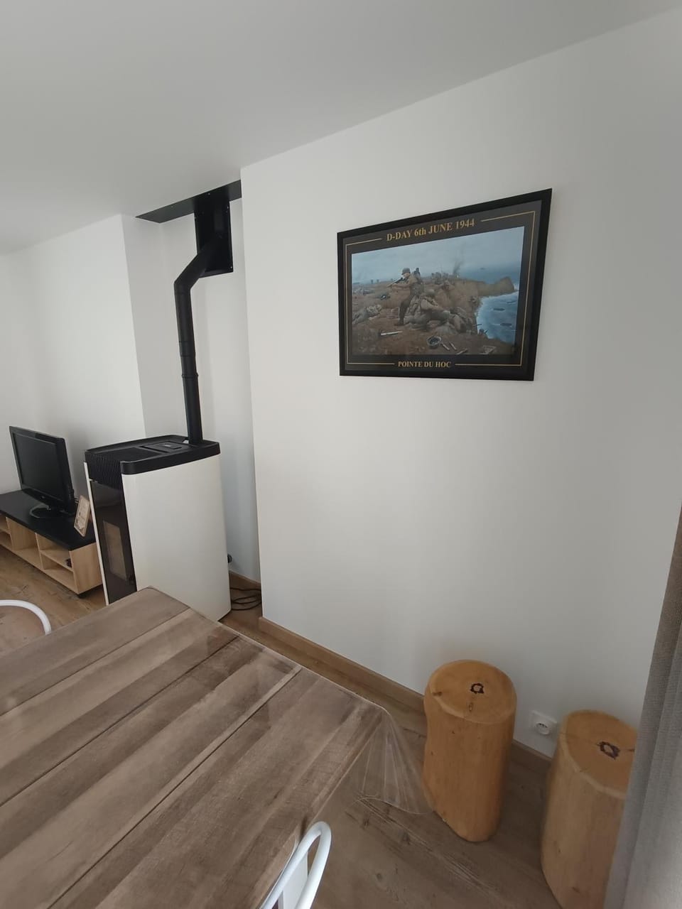 TV and multimedia, Living room, fireplace