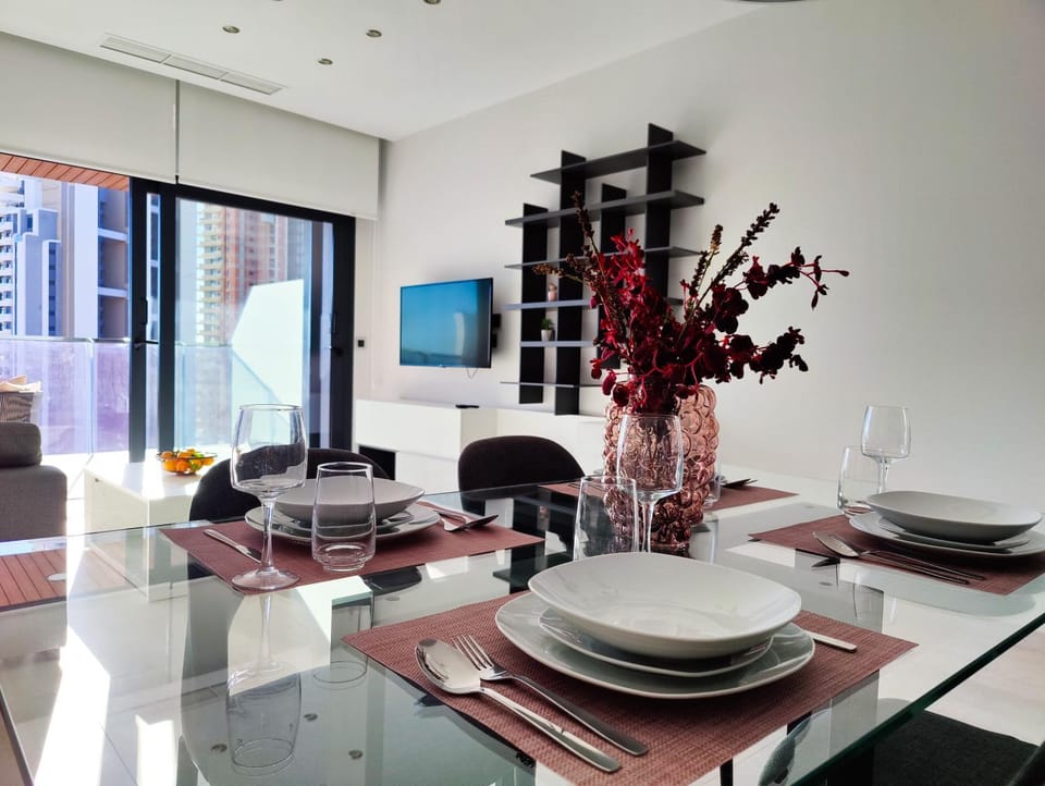 TV and multimedia, Living room, Dining area