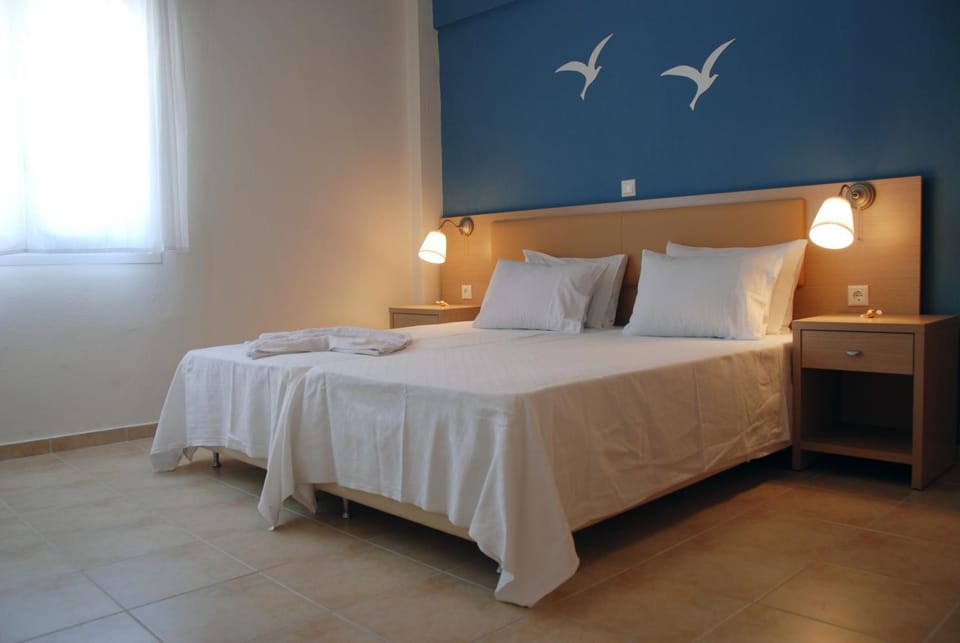 Day, Photo of the whole room