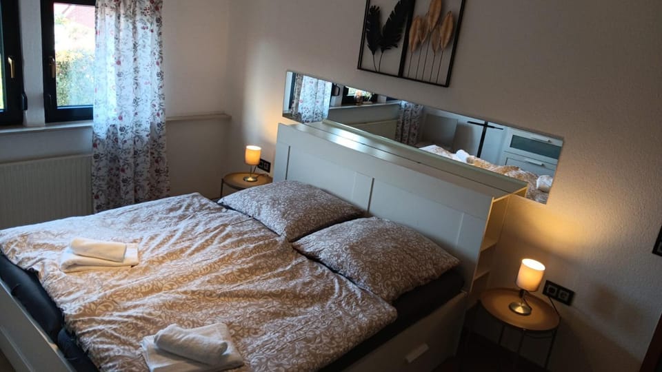 Bed, Bedroom