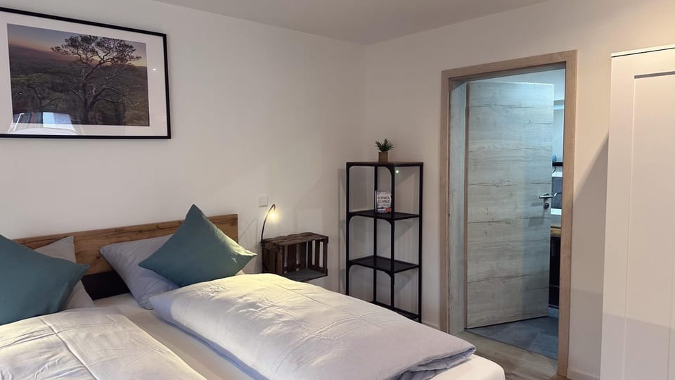 Bed, Photo of the whole room, wardrobe