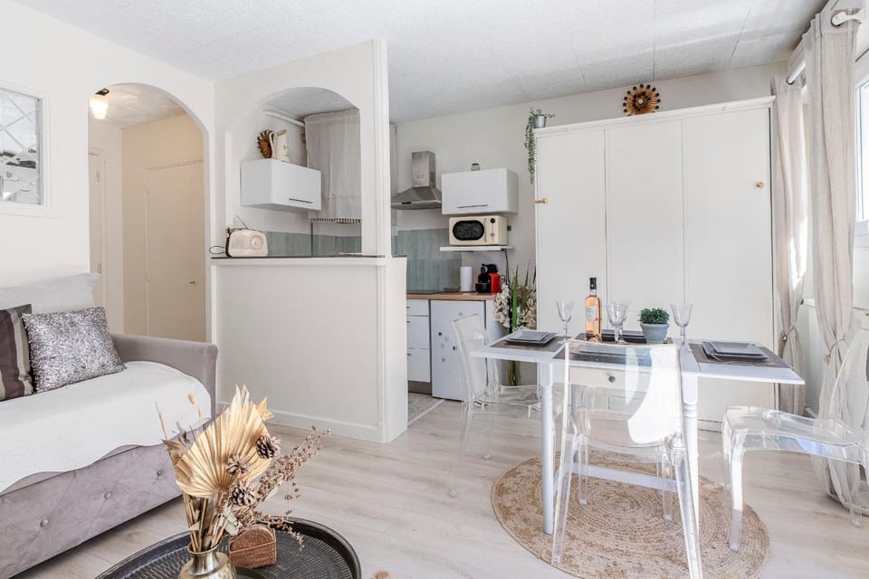 Magnifique studio centre Cannes Vieux port-Croisette-Plages Apartment in Cannes