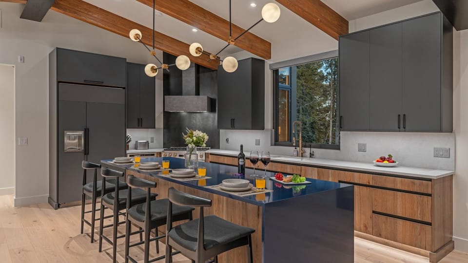 Seating area, furniture, storage, toaster, kitchen