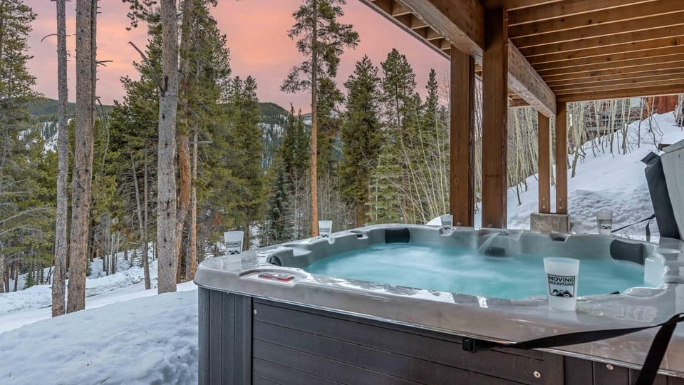 Winter, Hot Tub
