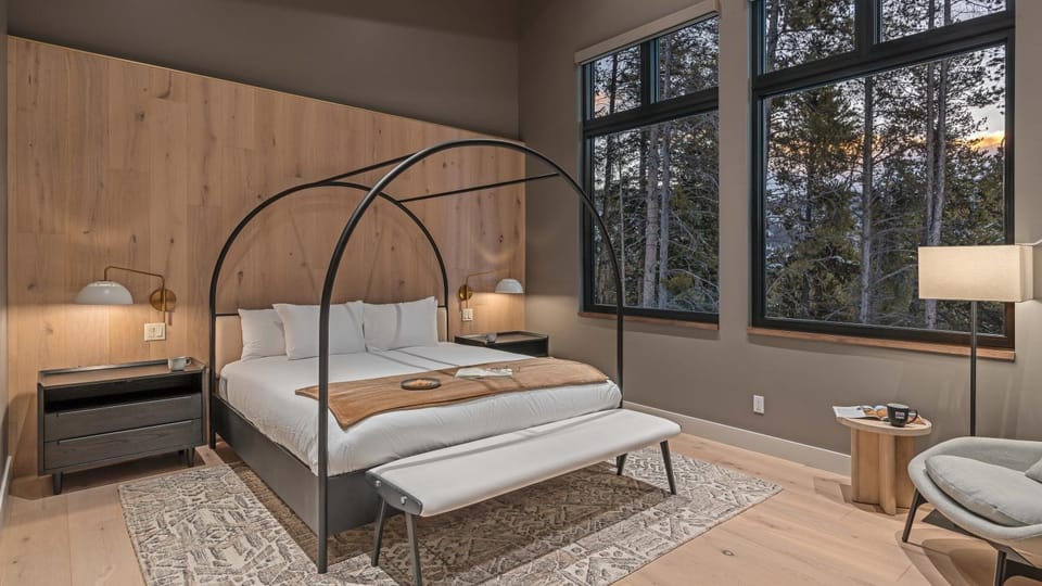 Bed, View (from property/room), Bedroom