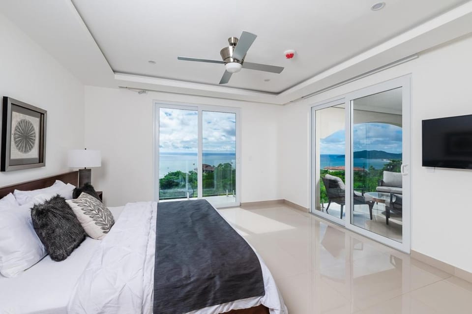 Brand New Ocean View Condo overlooking Tamarindo Apartment in Tamarindo