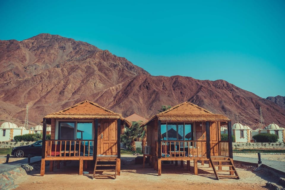 Property building, Natural landscape, Mountain view