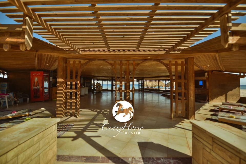 Restaurant/places to eat, Banquet/Function facilities, Seating area