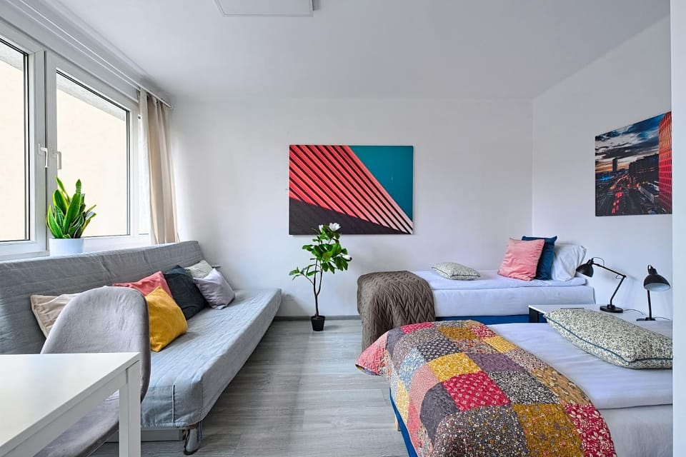 Bed, Living room, Bedroom