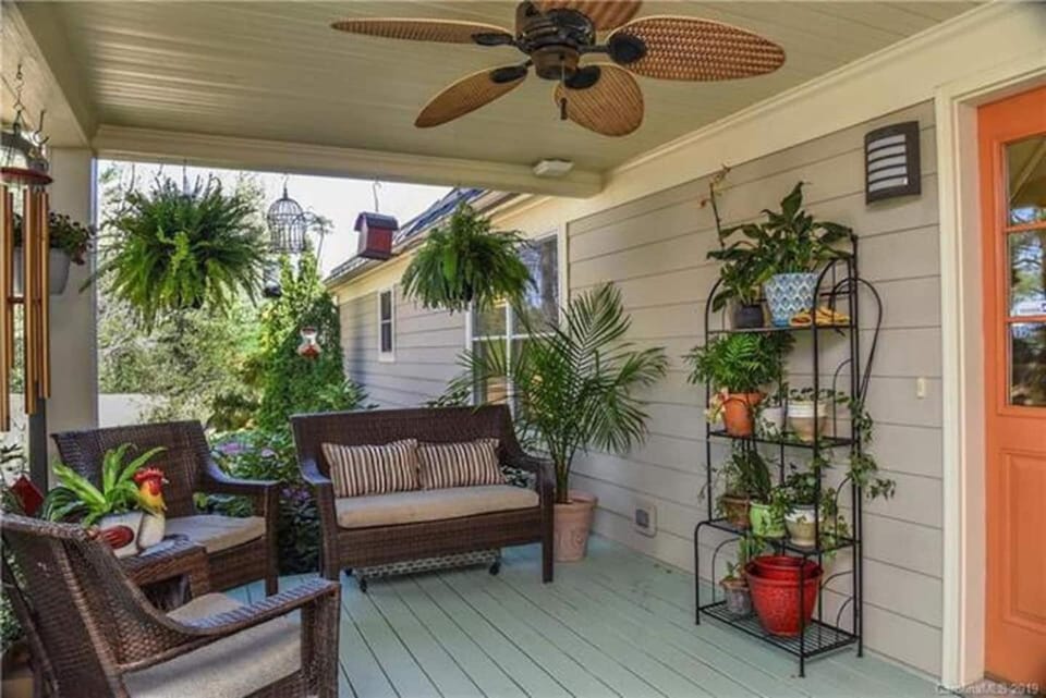 Close to DT Asheville- Weaverville- Apartment Inc House in Weaverville