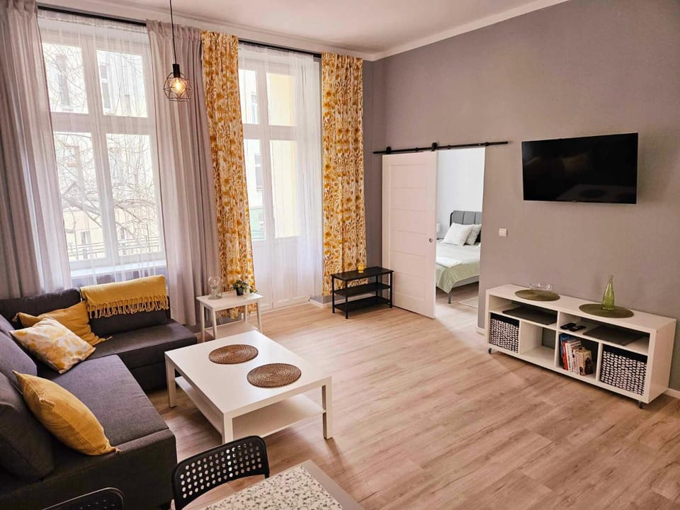 TV and multimedia, Balcony/Terrace, Seating area, Evening entertainment