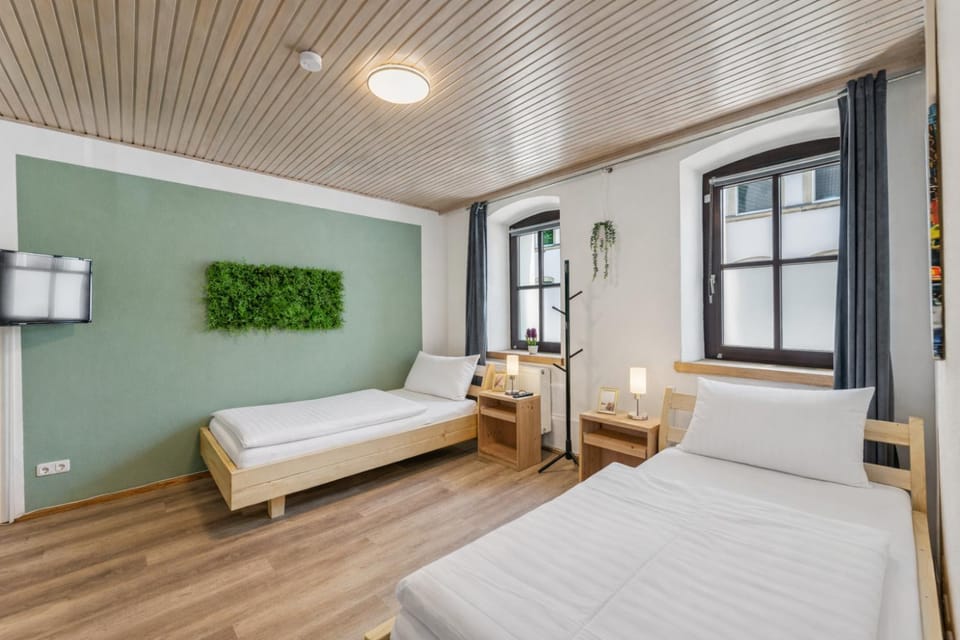Bed, TV and multimedia, Bedroom, heating, internet