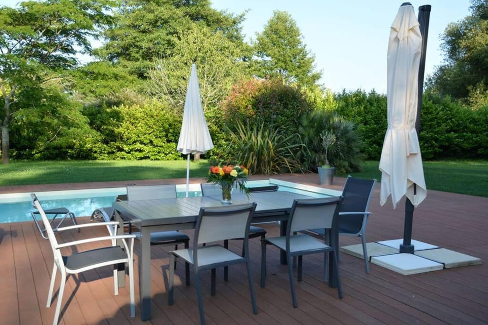 Villa avec piscine à proximité des plages et de la forêt Villa in Ondres