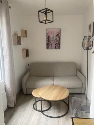 Studio cosy Paris Odéon Apartment in Paris