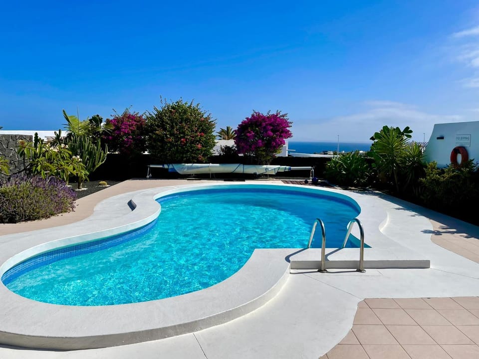 Sea view, Swimming pool