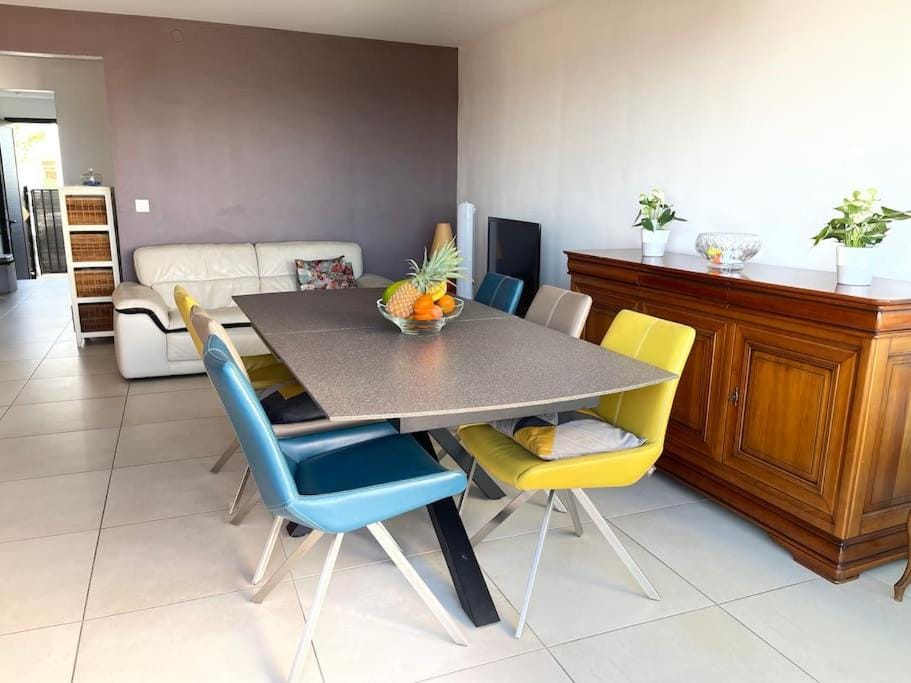 Le 136 Belle Vue Apartment in Le Gosier