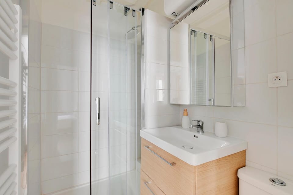 Saint placide cannette Apartment in Paris