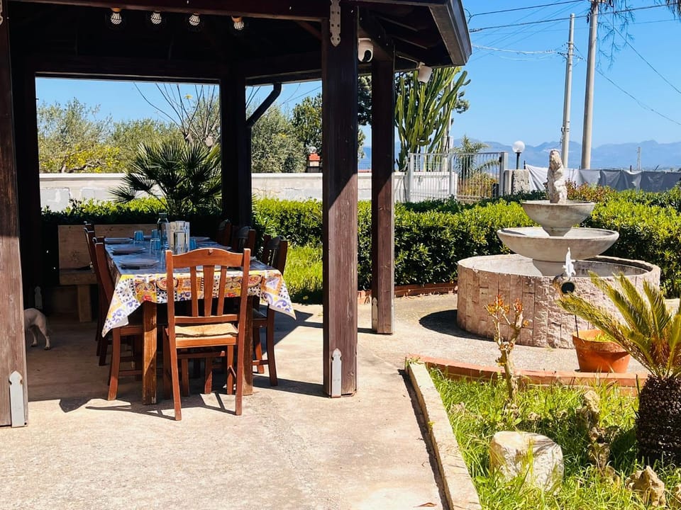 Garden, Dining area, Garden view