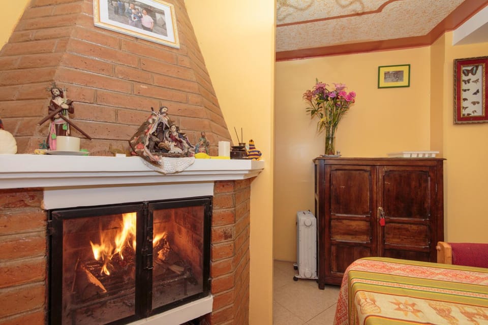 Dining area, Internal: Not applicable to any particular room
