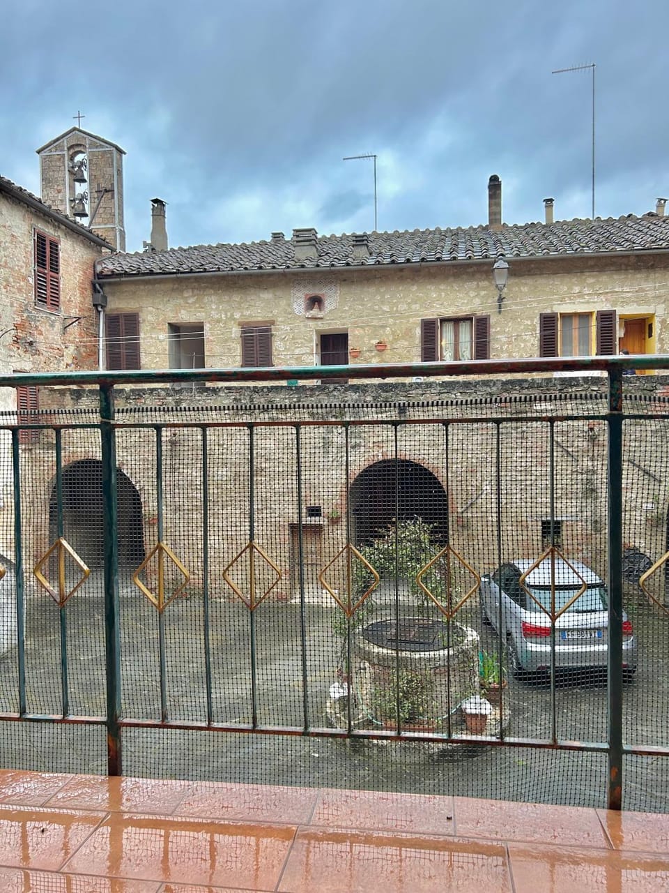 Property building, Balcony/Terrace