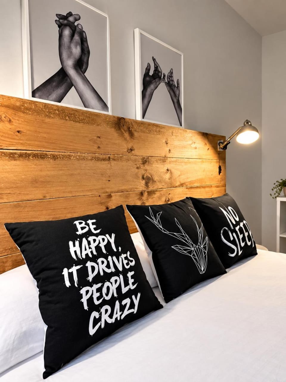 Bedroom, towels, air conditioner, air conditioner