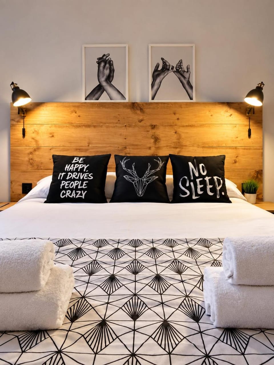 Bedroom, towels, air conditioner, air conditioner