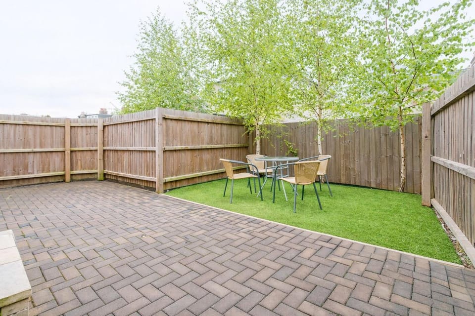 TANZANITE - Ground Floor 2BR apart, Pet friendly Apartment in Cambridge
