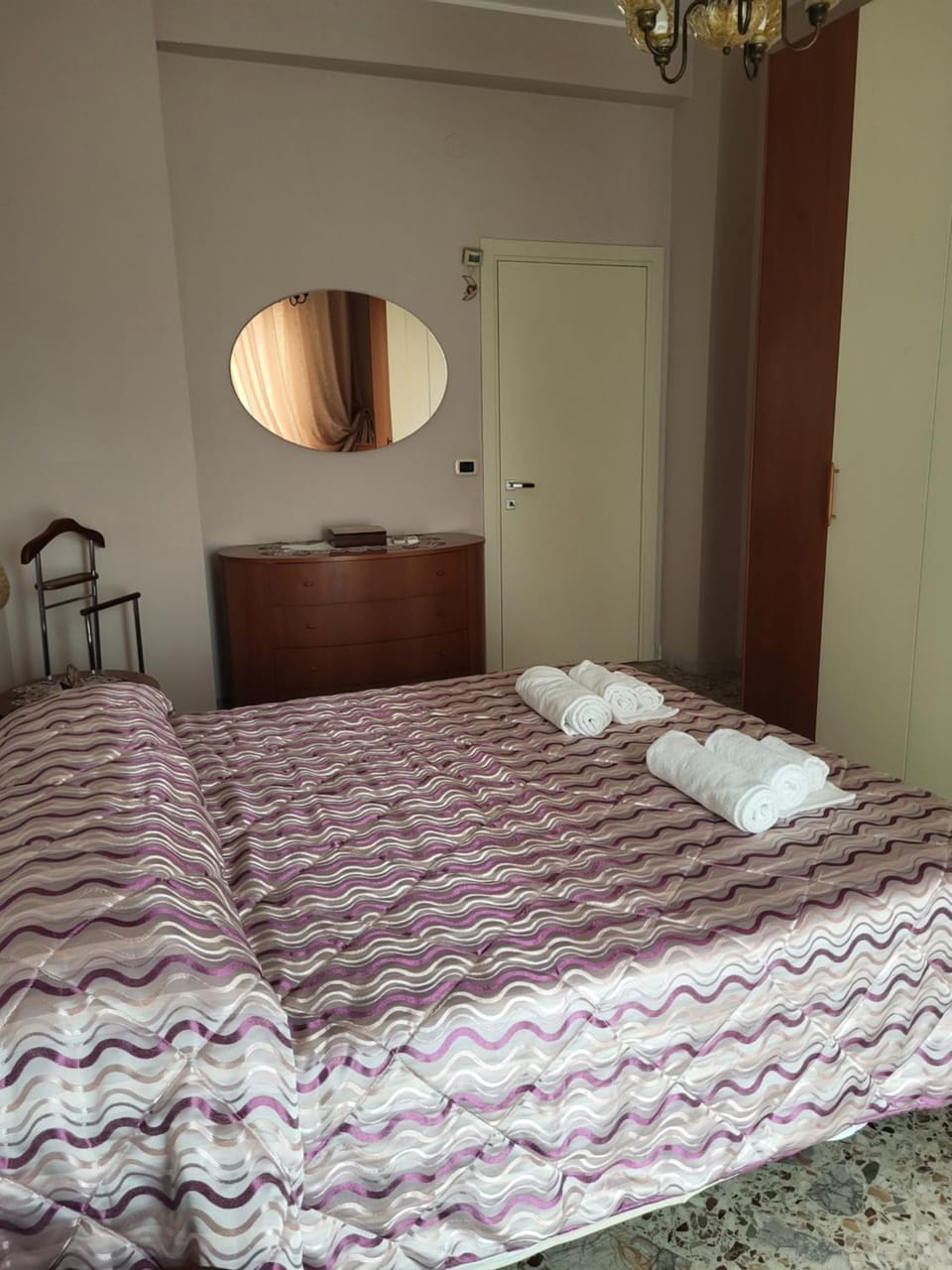 Bed, Photo of the whole room, Bedroom, towels, wardrobe