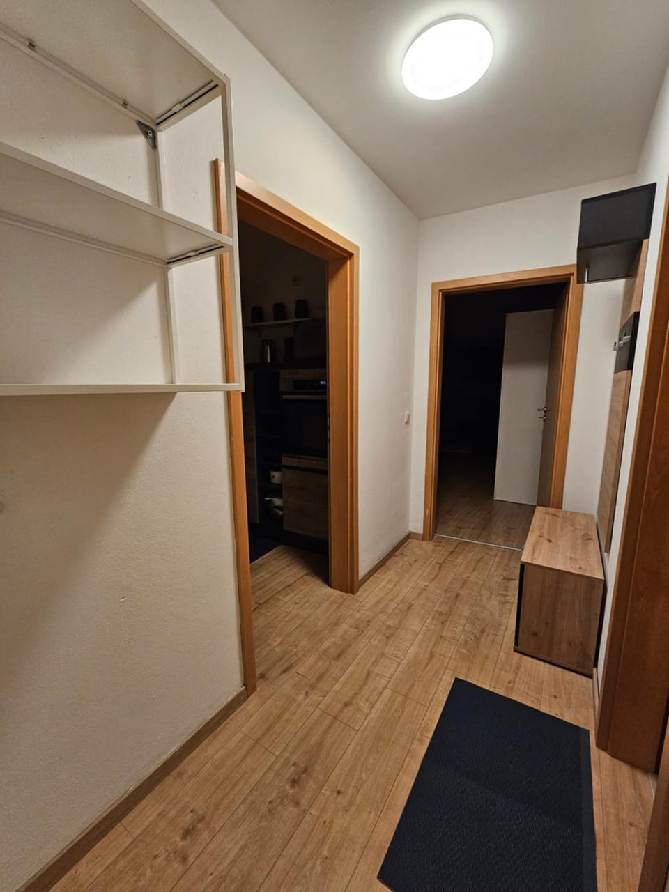 Ideal für Monteure Apartment mit 3 Schlafzimmer für bis zu 6 Personen mit Küche, Waschmaschine, Bad, WiFi, Flat TV usw Apartment in Saxony