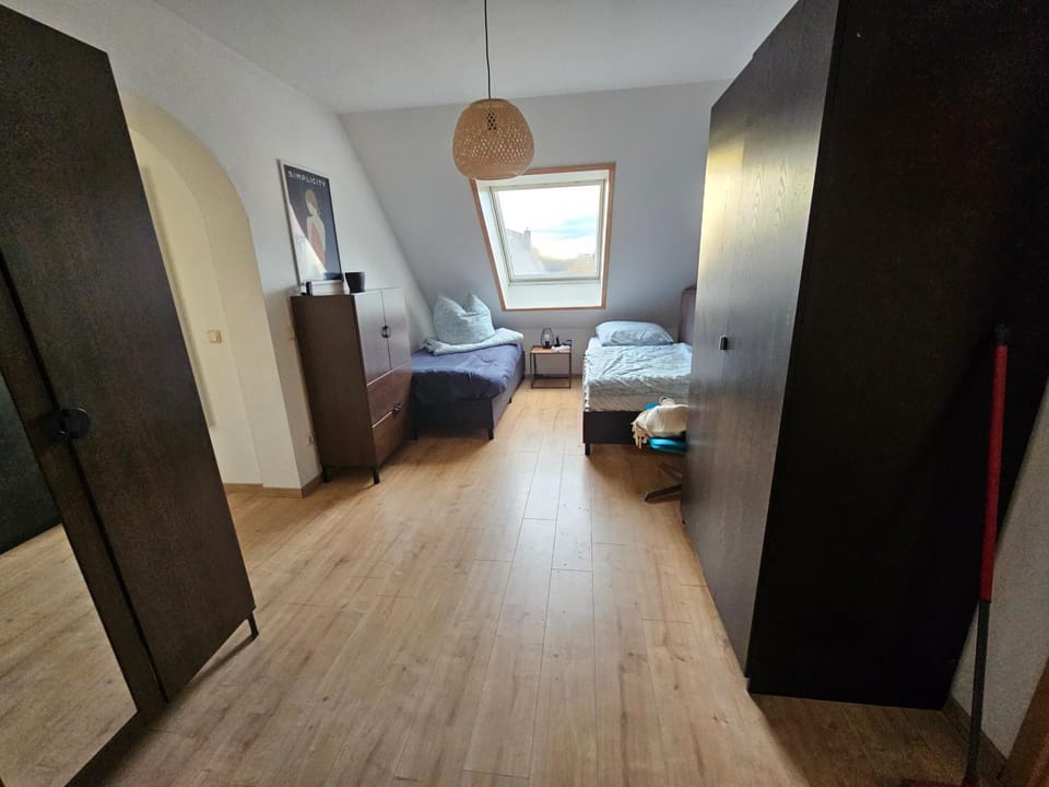 Ideal für Monteure Apartment mit 3 Schlafzimmer für bis zu 6 Personen mit Küche, Waschmaschine, Bad, WiFi, Flat TV usw Apartment in Saxony