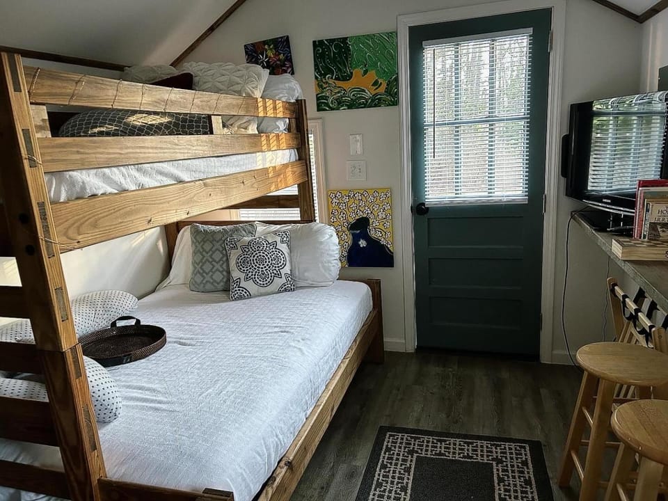 Bed, Photo of the whole room, Bedroom, bunk bed