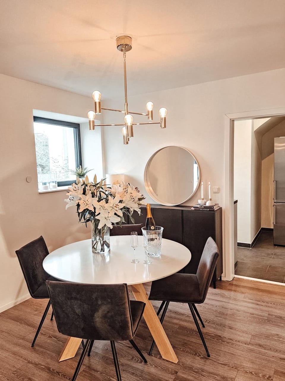 Living room, Dining area
