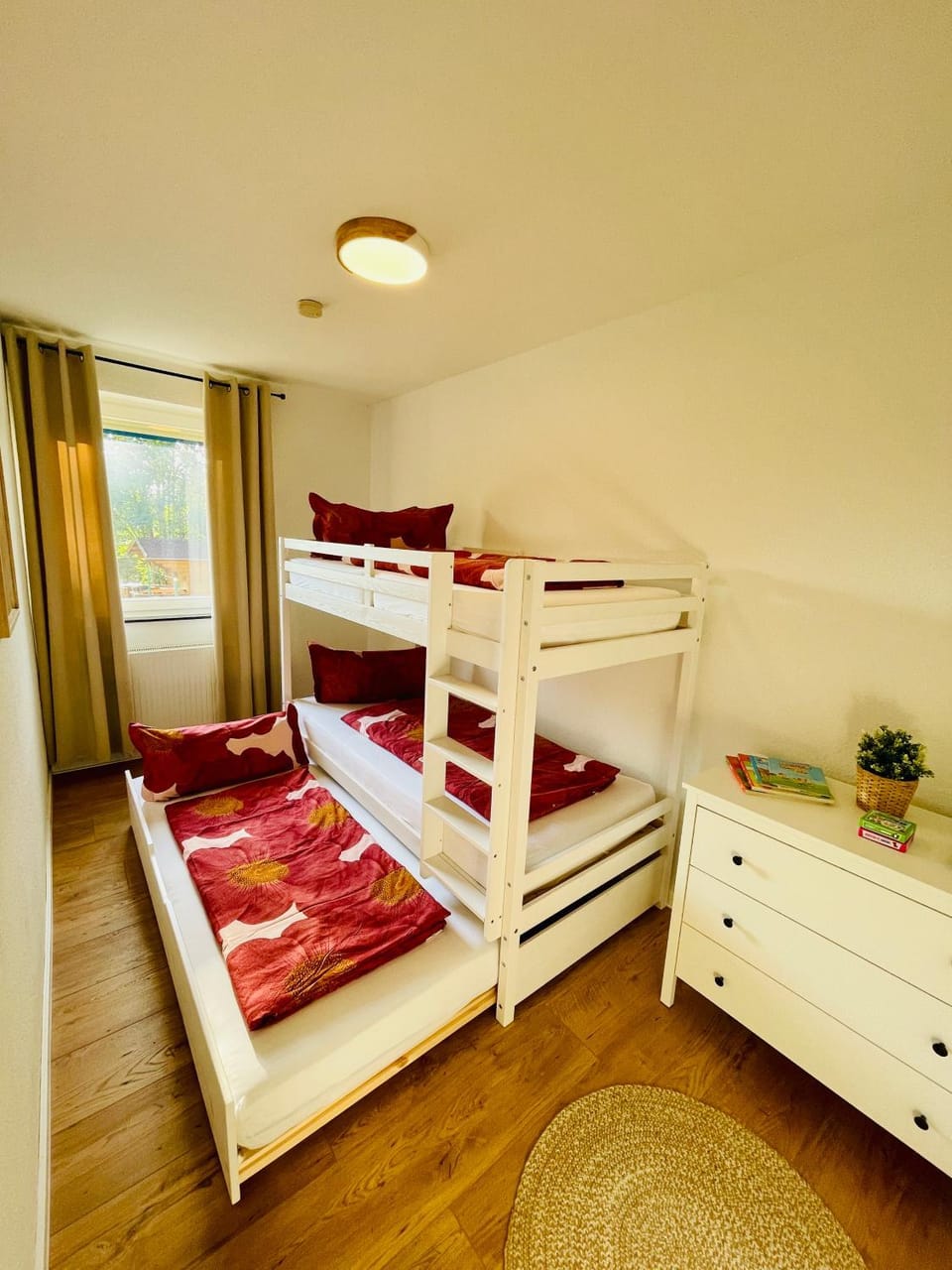 Bed, Bedroom, bunk bed