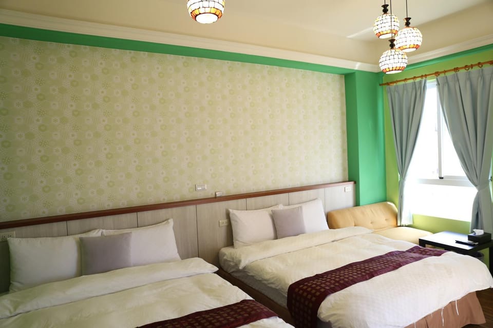 輕旅小站 Soft Travel Hostel Bed and Breakfast in Taiwan, Province of China