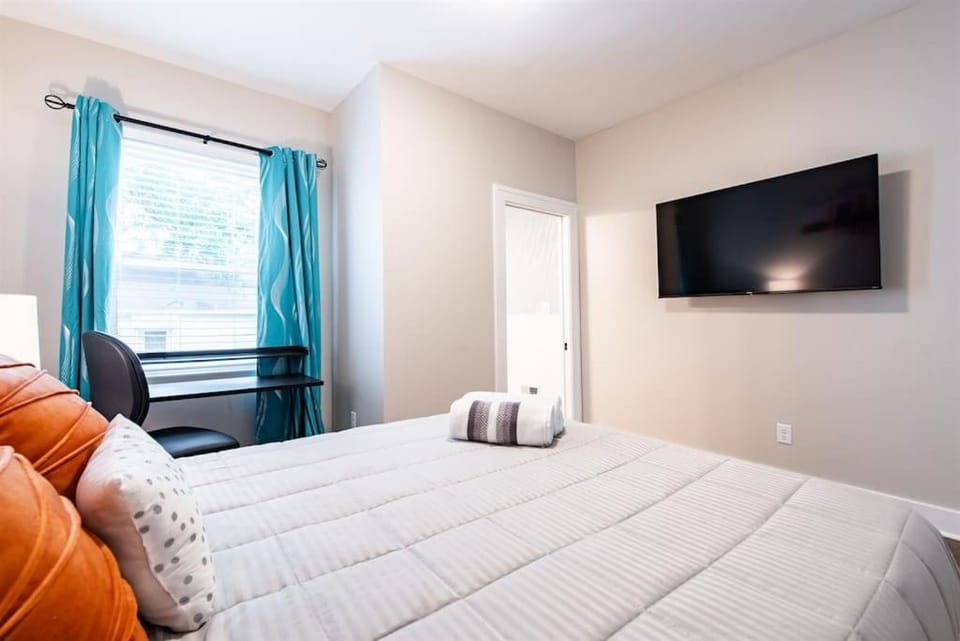 2BR Haven: Remodeled Gem! House in Jefferson County
