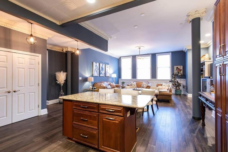 Downtown Sophistication/ Two Bedroom / Two Bath Apartment in Jefferson County