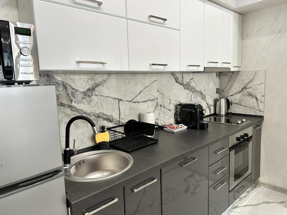 Coffee/tea facilities, kitchen, kitchen