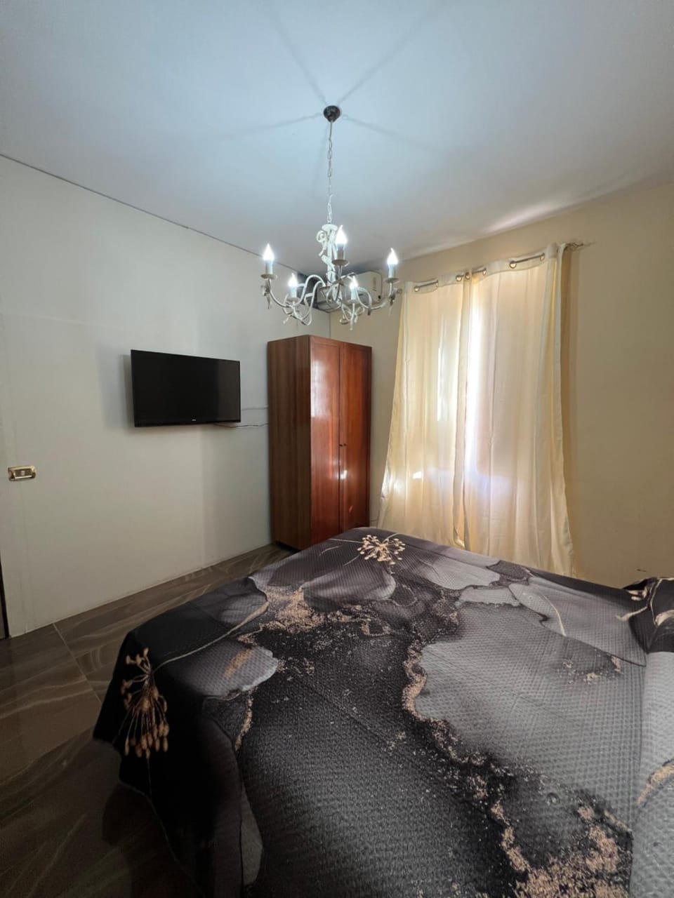 TV and multimedia, wardrobe