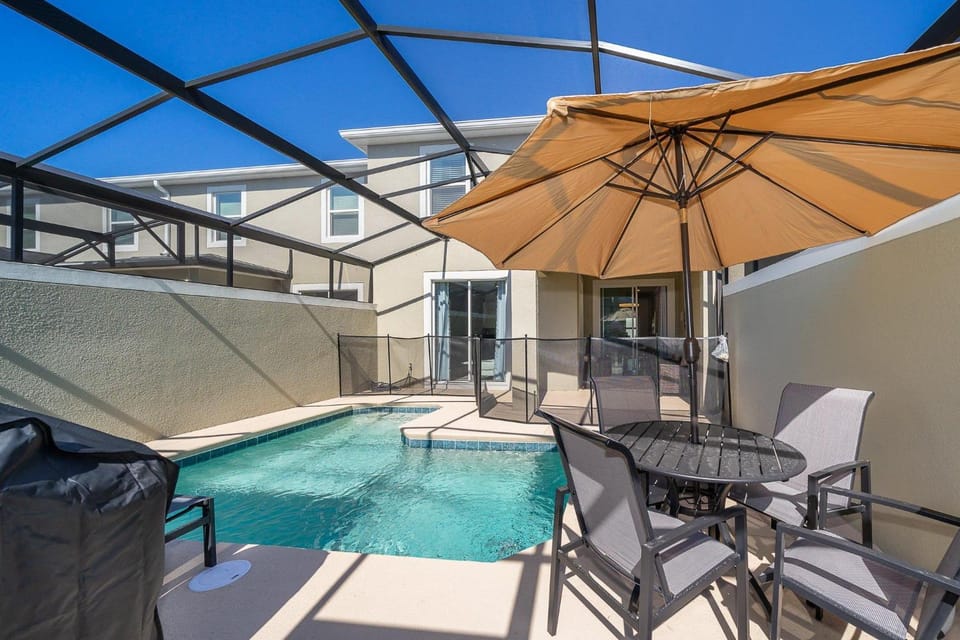 4188FA Townhouse 4 Beds & 3 Baths with Private Pool House in Kissimmee