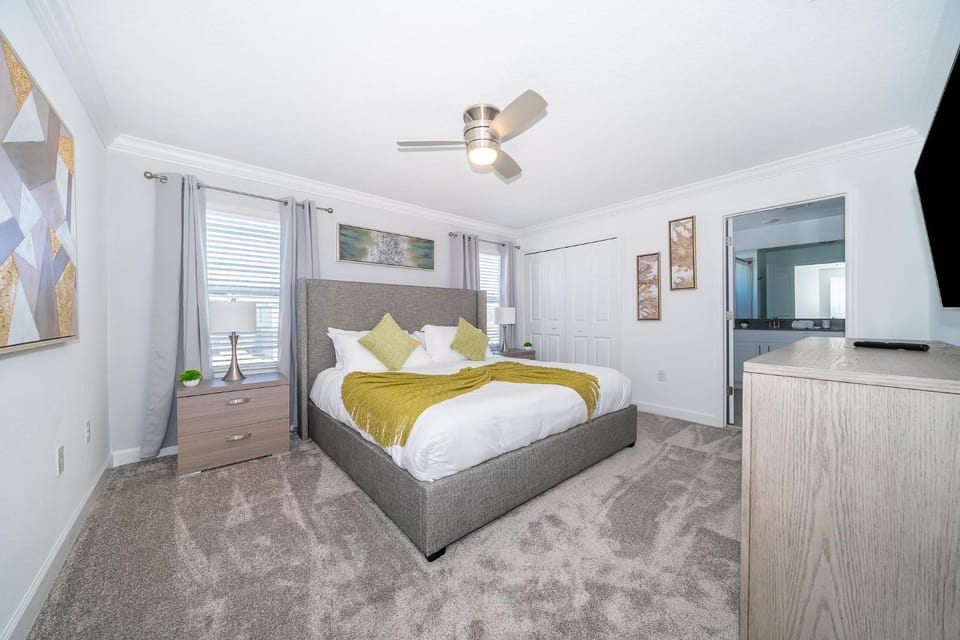 4188FA Townhouse 4 Beds & 3 Baths with Private Pool House in Kissimmee
