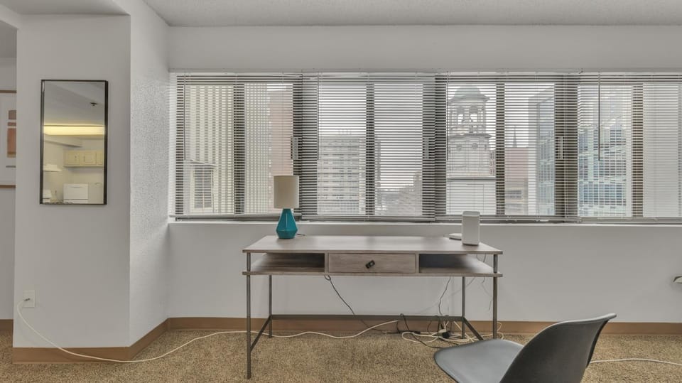 PP 514 City Chic in a Modern Studio Haven Apartment in Harrisburg