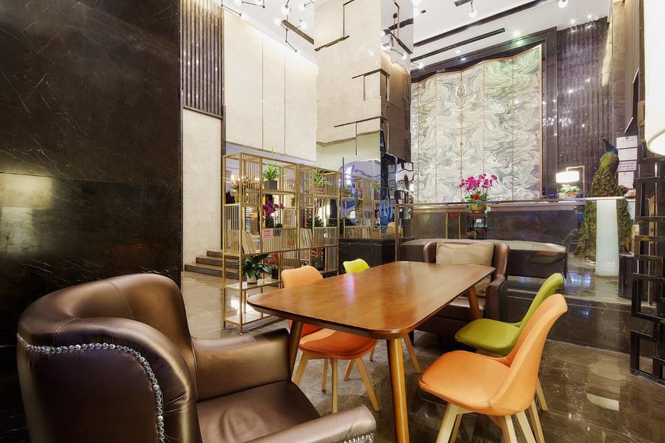 Lounge or bar