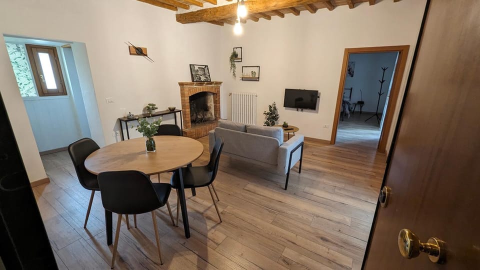 TV and multimedia, Living room, Dining area