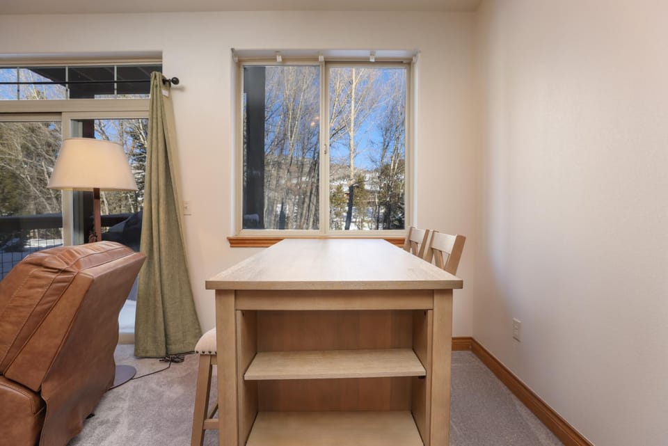 Retreat on the Blue Condo: Your Riverfront Retreat Apartment in Silverthorne