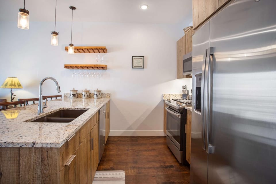 River West Buffalo Mountain Condo: On The Blue River Apartment in Silverthorne