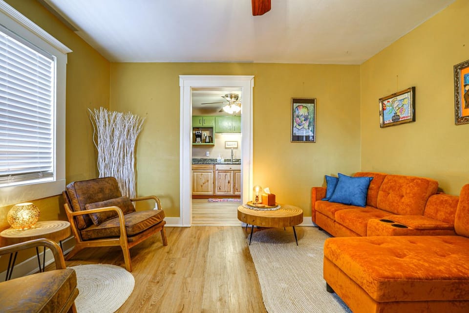 New Mexico Cottage: Private Yard & Hot Tub House in Truth or Consequences