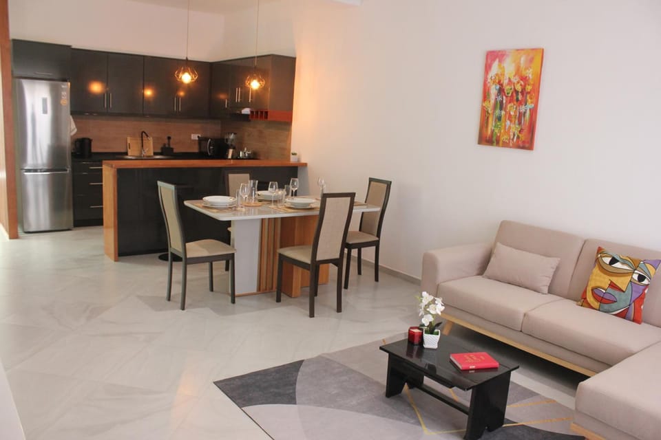 Kitchen or kitchenette, Living room, Dining area